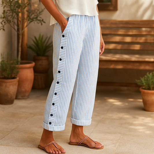 Avelisse | Pantalon Rayé à Boutons Contrastés