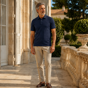 Bleu marine profond